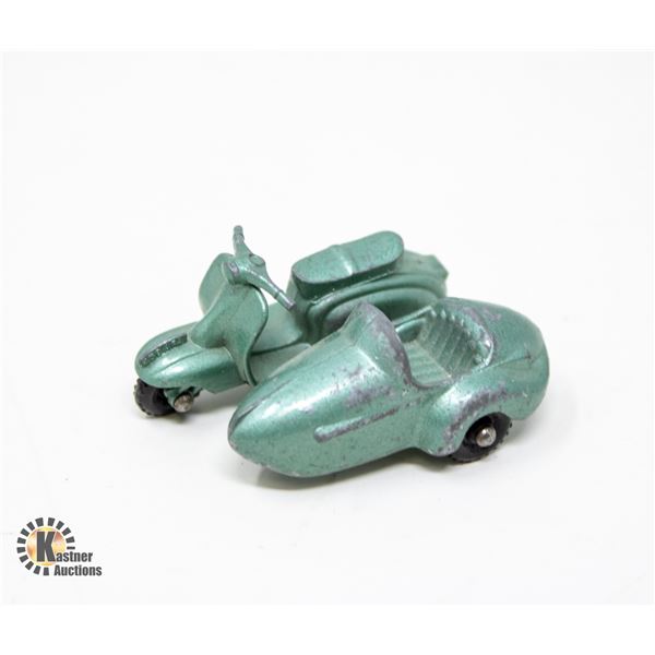 1950S MATCHBOX LAMBRETTA SCOOTER WITH SIDE CAR