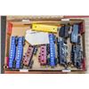 Image 1 : O SCALE LIONEL TRAIN LOT ENGINES AND CARS