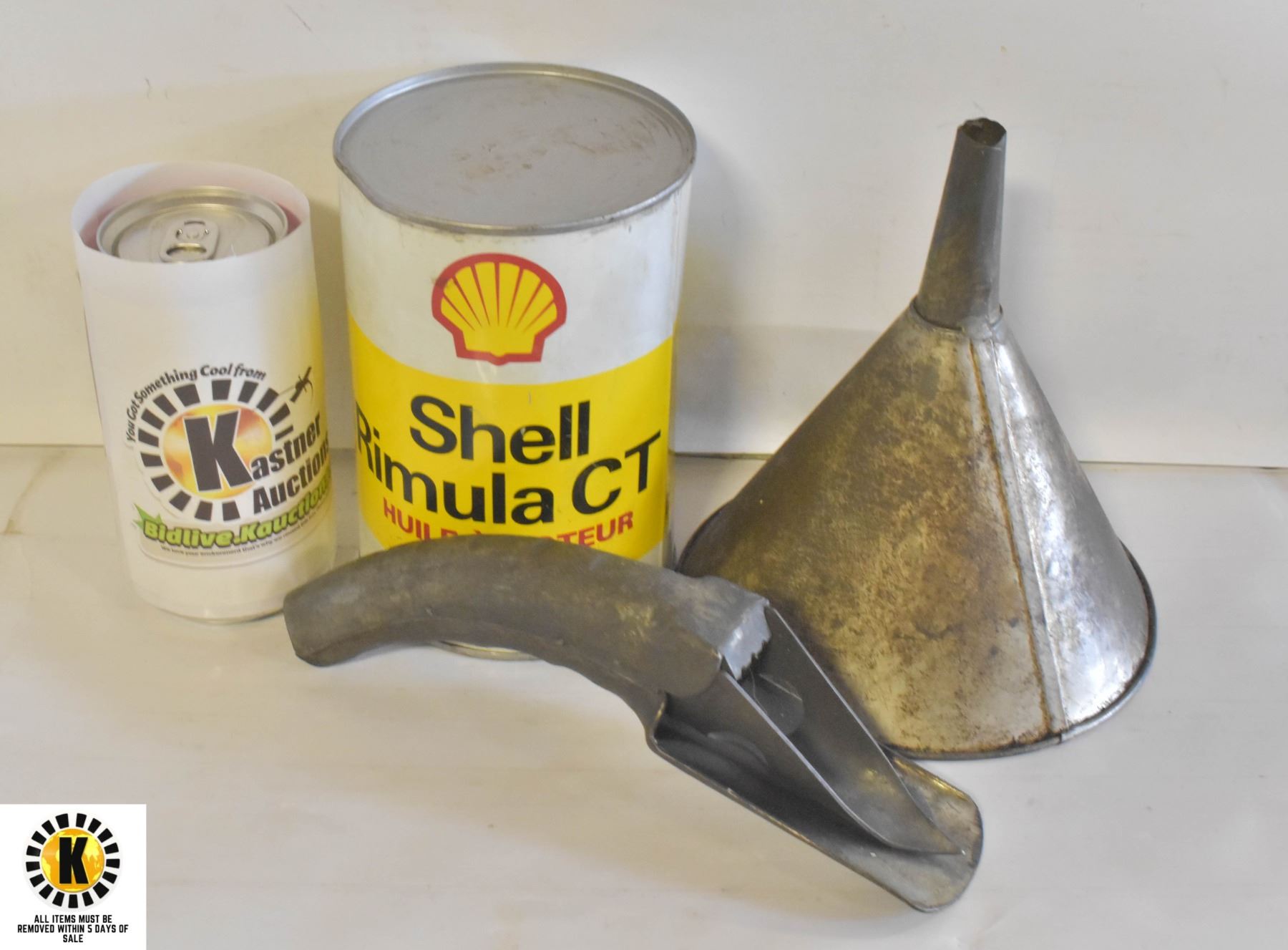 FULL SHELL METAL OIL CAN , FUNNEL AND PIERCER