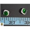 Image 1 : 48- 7 MM GREEN PRINCESS CUT CZ EARRING