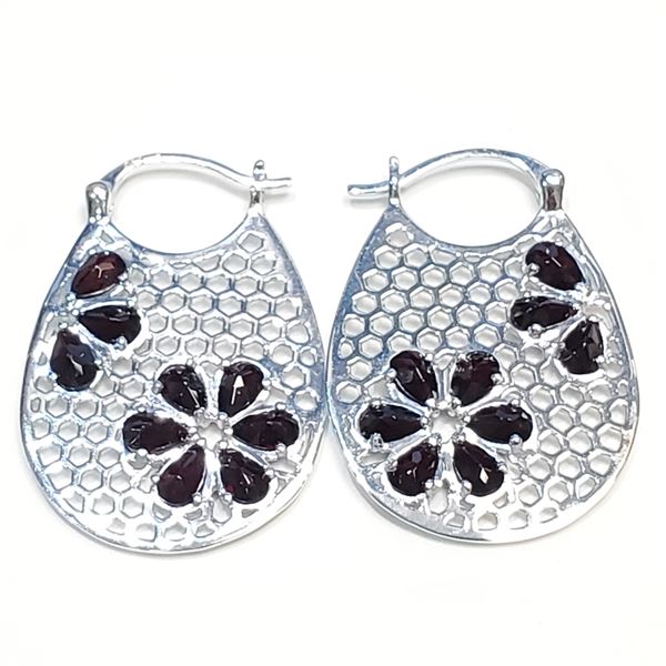 S358-122 SILVER GARNET EARRINGS