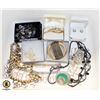 Image 1 : TRAY OF ASSORTED JEWELRY SOME IN JEWELRY BOXES