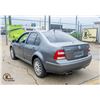 Image 6 : 2004 VOLKSWAGON JETTA