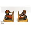 Image 1 : PAIR OF WOODEN DUCKS UNLIMITED BOOK ENDS
