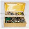 Image 1 : JEWELRY BOX WITH VARIOUS JEWELRY (ESTATE)