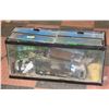 Image 1 : 33 GALLON GLASS TOP AQUARIUM