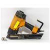 Image 1 : BOSTITCH NAILER