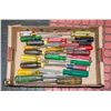 Image 1 : FLAT OF 23 SCREW DRIVERS