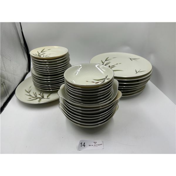 Lanikai Japan Beautiful China Collection 8 Settings Roughly 6 Cup Saucers - Bowl