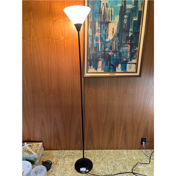 Black Metal Accent Lamp 6 Feet Tall