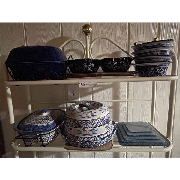 Matching Kitchenware Set
