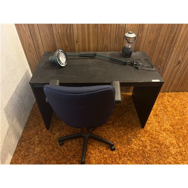 Desk , Office Chair And Lighting