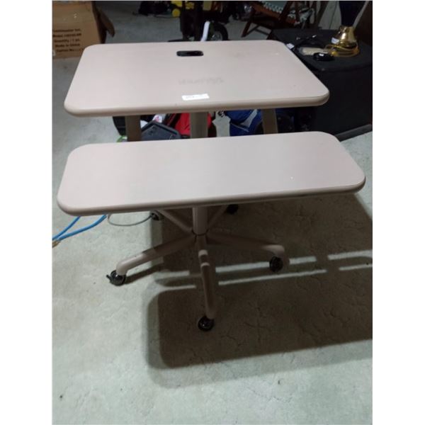 Computer Desk With Lower Keyboard Table