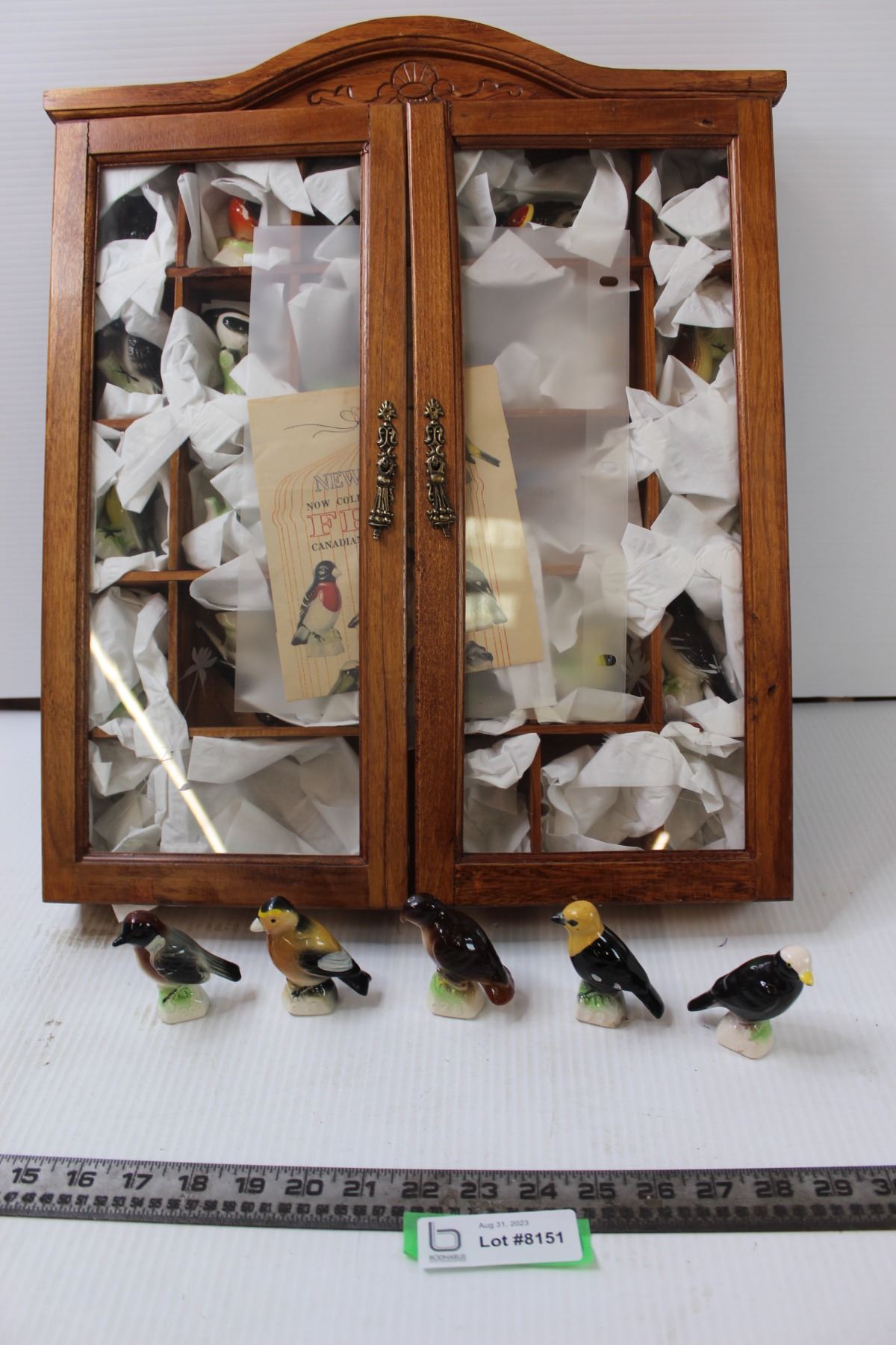 Showcase W/ 30 Red Rose Tea Birds Complete Set- No Chips - Bodnarus ...