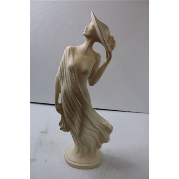 24  Lady Statue Ceramic