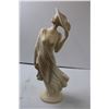 Image 1 : 24" Lady Statue Ceramic