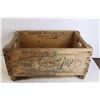 Image 2 : 7UP Wooden Crate