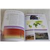 Image 2 : The Atlas of Climate Change Book