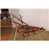 Image 1 : *Wooden Handle Garden Cultivator - 80"