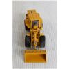 Image 2 : ERTL 1:50 John Deere 744H Wheel Loader Toy with Box