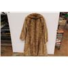 Image 5 : *Ladies Fur Coat (fits like a small)
