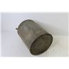 Image 4 : Vintage Gas Can