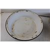 Image 2 : (3) Enamel Bowls, Plastic Bowl