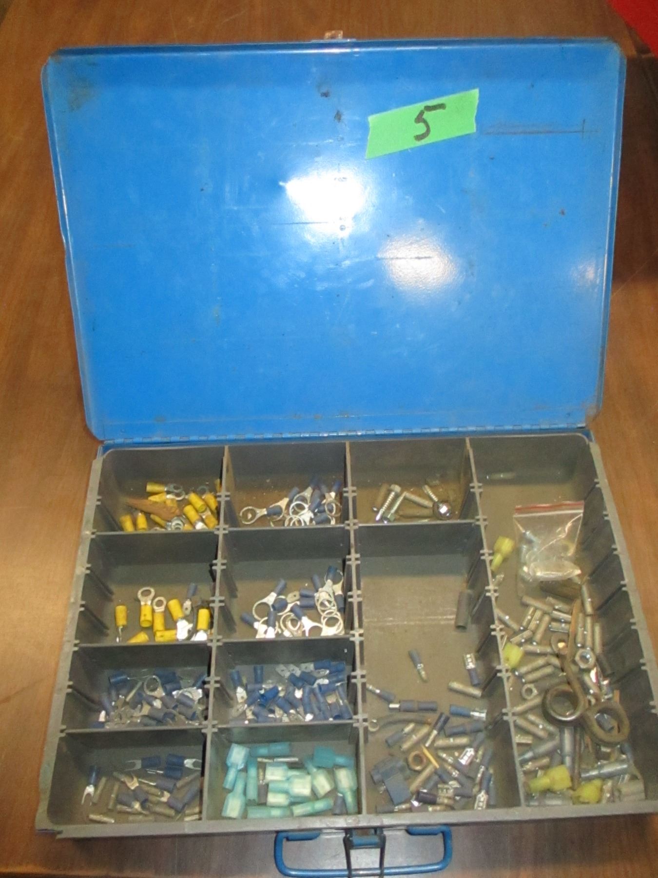 BOX C/W WIRE END, ASSORTED HARDWARE