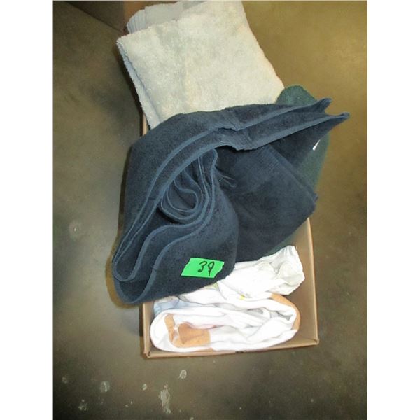 ESTATE:  BOX C/W ASSORTED TOWELS