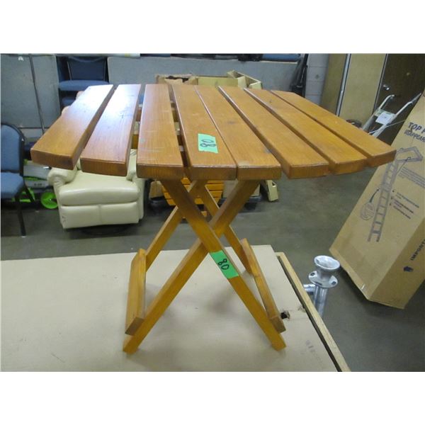 ESTATE:  FOLDING TABLE