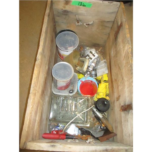 ESTATE:  WOODEN BOX C/W CONTENTS