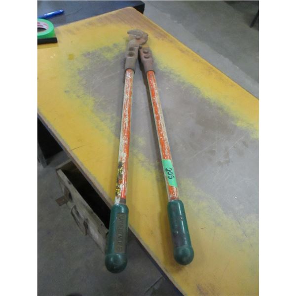 SET OF GREENLEE CABLE CUTTERS