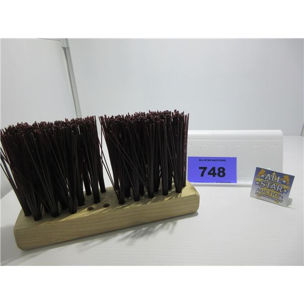 WIRE BRISTLE BROOM