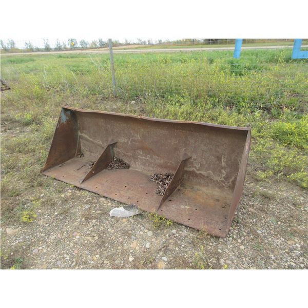 ALLIED 7' TRACTOR BUCKET (WITH DIVIDERS)