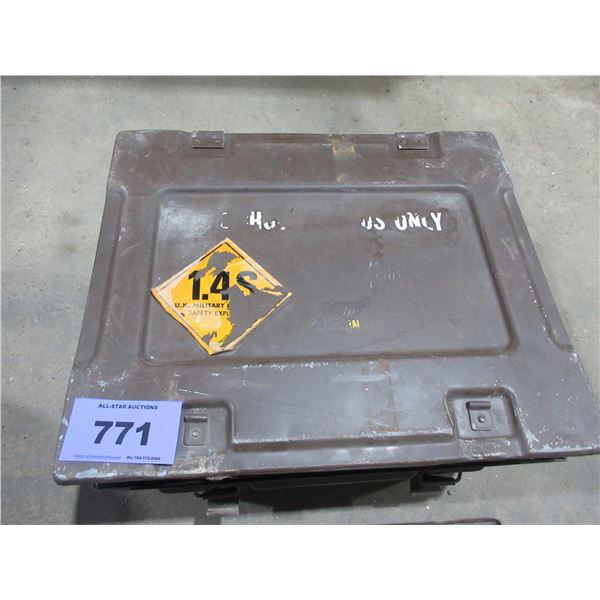 COLLECTIBLE:  US AMMO BOX