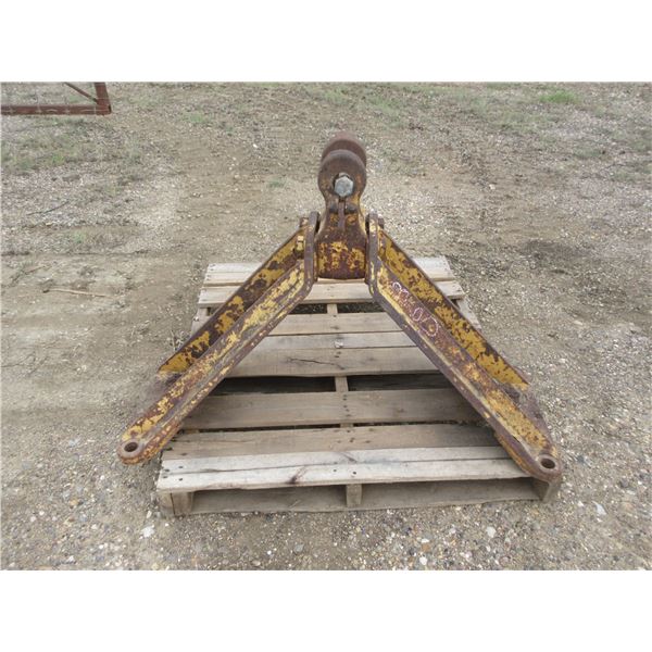 D7G CAT HITCH