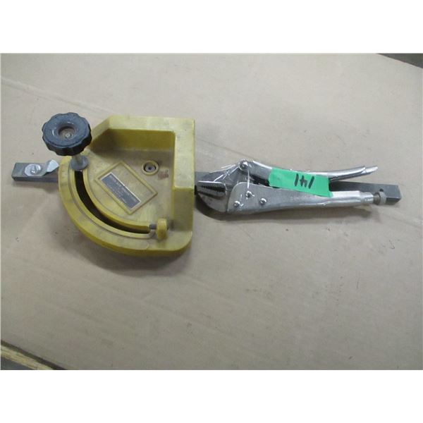 SET OF GRIP PLIERS & SAW GUIDE