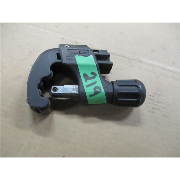 PRO POINT EXTENDABLE CUTTER