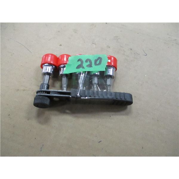 5 PIECE TORX RATCHET & SOCKETS