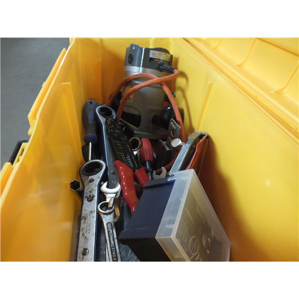 Router & Assorted Hand Tools