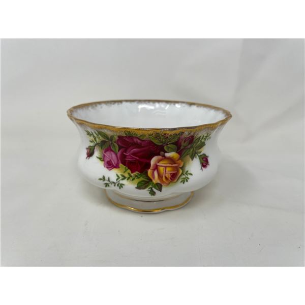 Royal Albert Old Country Rose SM Sugar Bowl