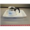 Image 1 : Corningware teapot and cake dish - 2 quart