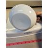 Image 5 : Corningware teapot and cake dish - 2 quart