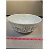Image 1 : Pyrex round mixing bowl 4 litre