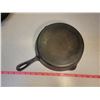 Image 2 : T. Eaton Co. cast fry pan