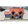 Image 8 : Fisher Price house & garage