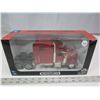 Image 1 : New Ray 1:32 Freightliner semi-truck diecast model in box