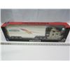 Image 1 : New Ray 1:32 Freightliner semi-truck and trailer diecast model in box