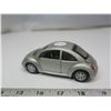 Image 3 : 1:32 Volkswagen New Beetle pull-back diecast model - SS 5743