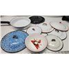 Image 2 : Enamel Fry Pan, Bowl and 7 Lids